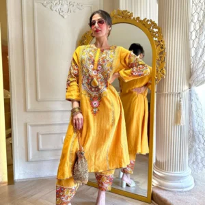 Saffron Muse Kurti